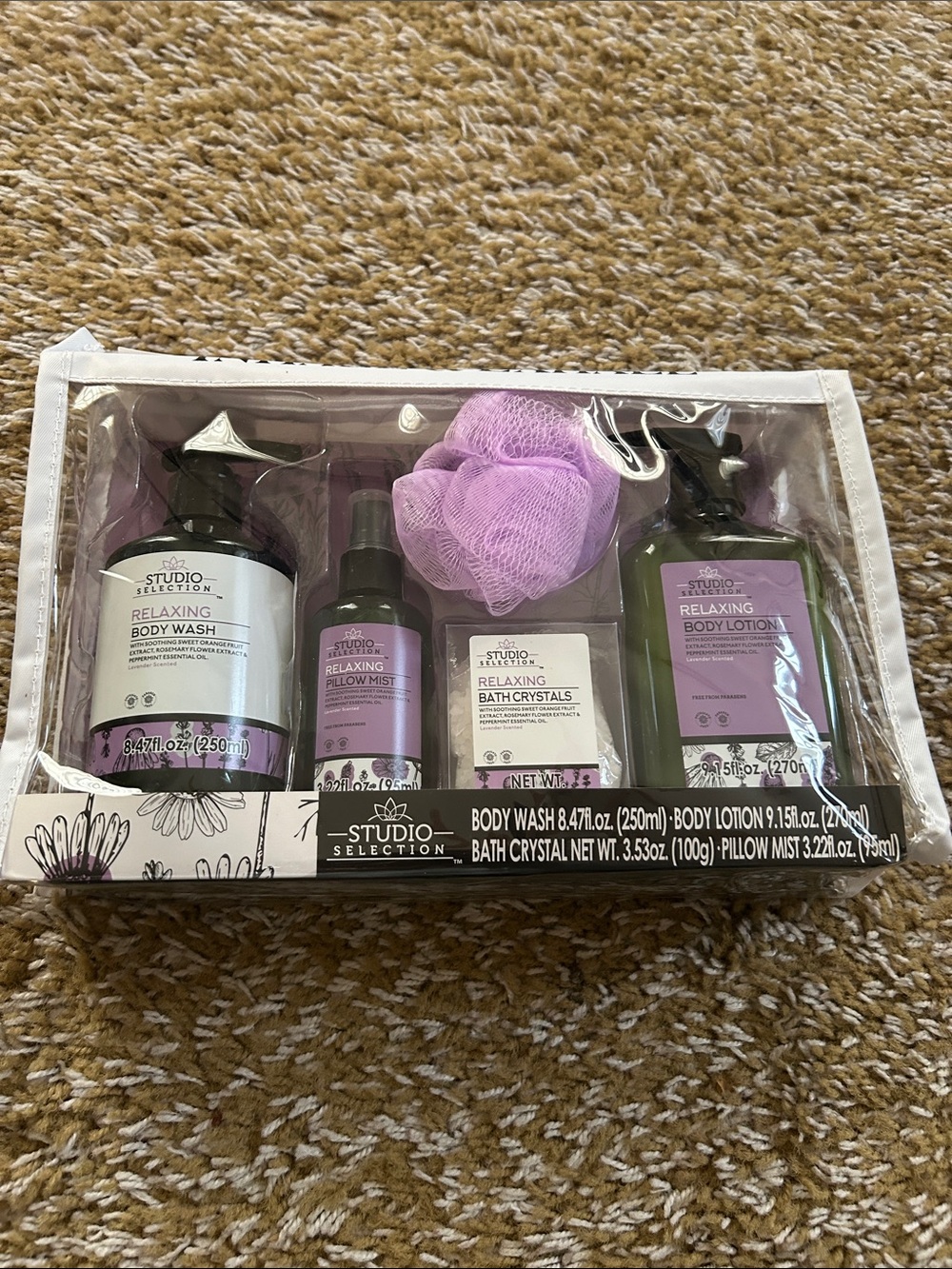 Relaxing Lavender Bath & Body Set - Purple